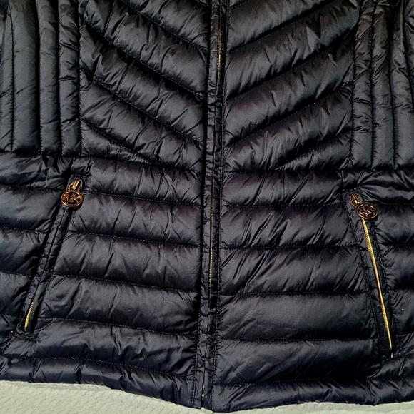 Michael Kors Packable Down Filled Women's Puffer Jet Black Jacket size Medium - Picture 2 of 8